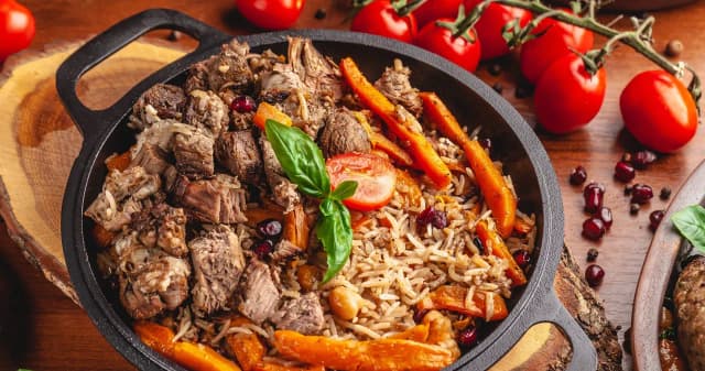 Jak smakuje baranina? Odkryj jej intensywny smak i aromat Jak smakuje baranina? Odkryj jej intensywny smak i aromat
